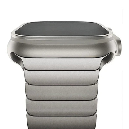 LUCIA™ | Cinturino in titanio per Apple Watch